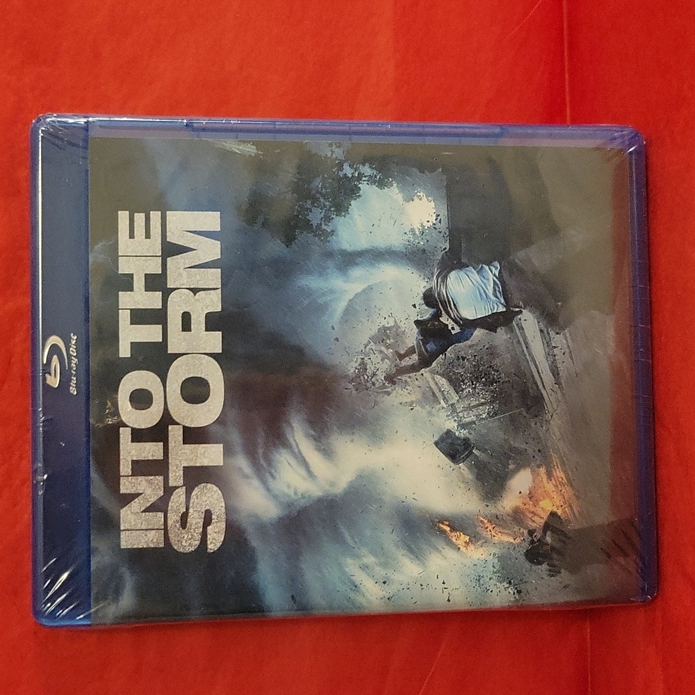 😎 NWT Into The Storm Blu-ray movie film